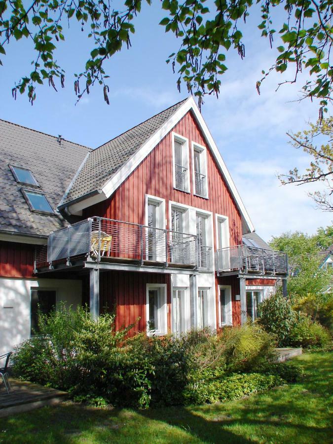 Ferienwohnungen Haus Am Deich Prerow Esterno foto